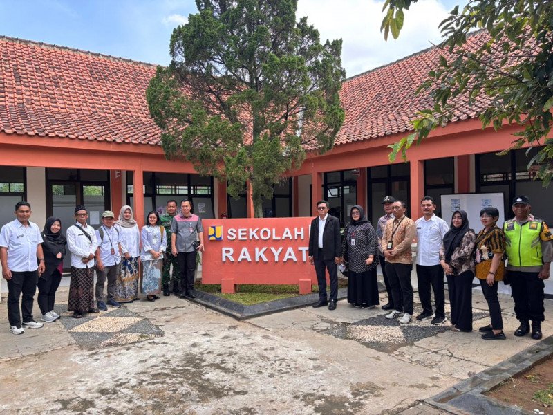 Kementerian Koordinator Bidang Pemberdayaan Masyarakat Melakukan Kunjungan Lapangan Program Sekolah Rakyat Kota Semarang
